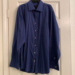 H&H Men’s Button Down Shirt. Size 17 L